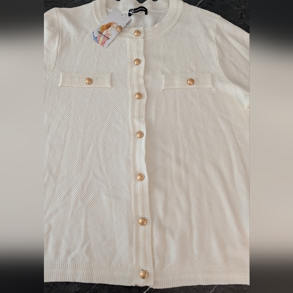 NWT PrettyGarden Button-Down  with Gold Buttons Size L - Picture 8 of 12